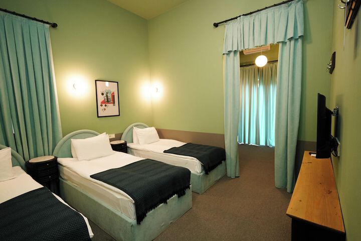 Room 22 of 73