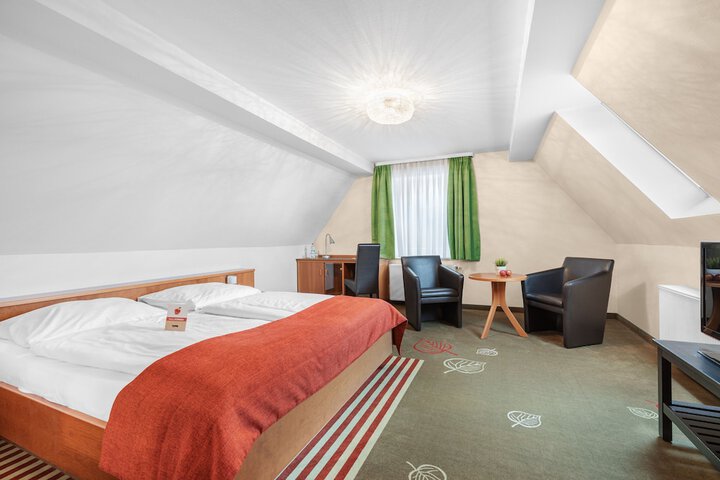 Room 27 of 56