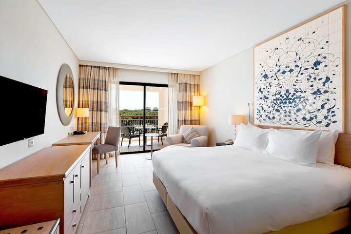 Room 42 of 152