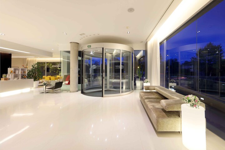 Hotel Lobby