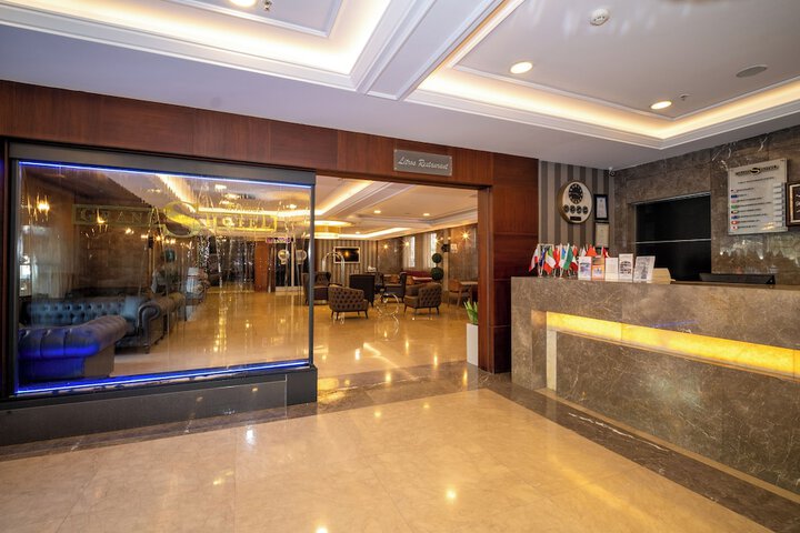 Guest Lobby