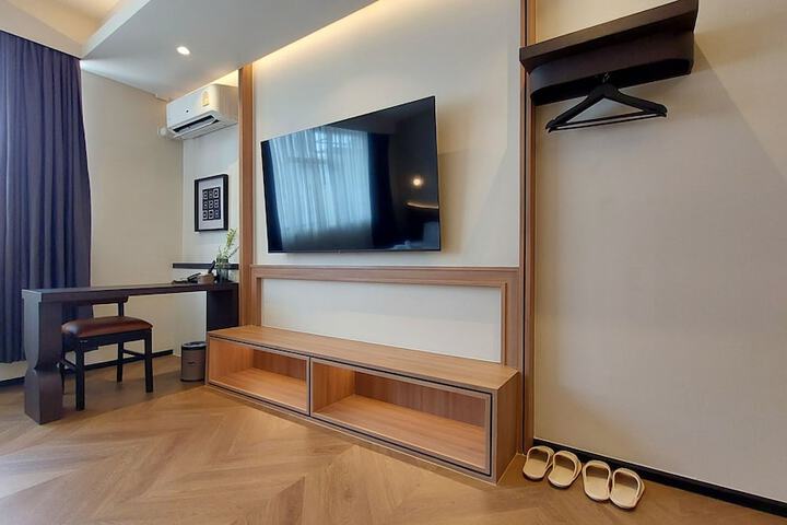 Room 48 of 96