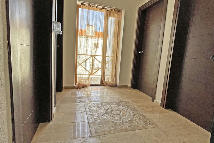 Ballroom/Hall 28 of 43