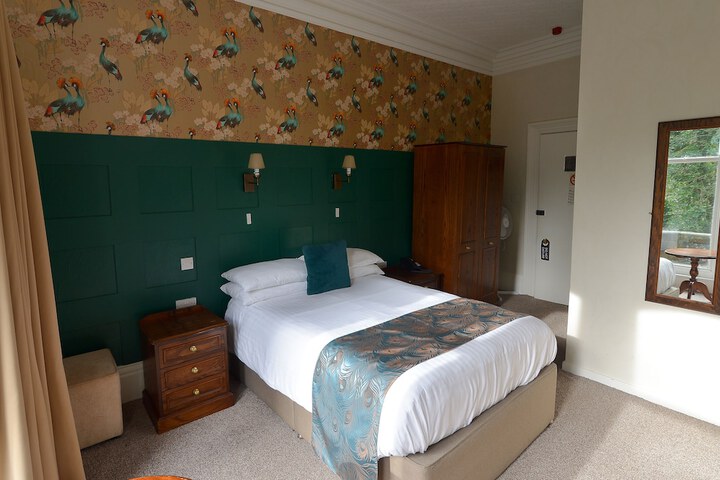 Room 14 of 34