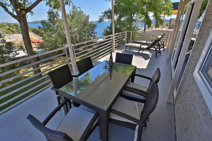 Terrace/Patio 11 of 45