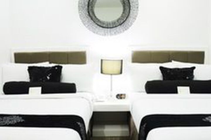 Room 11 of 24