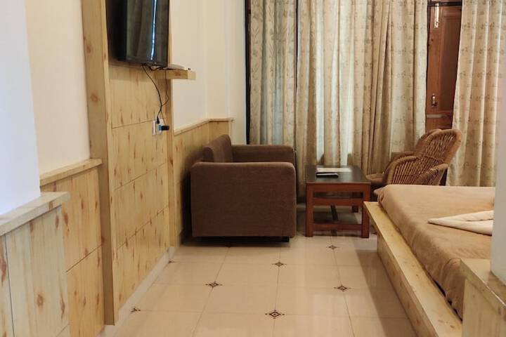 Room 26 of 46