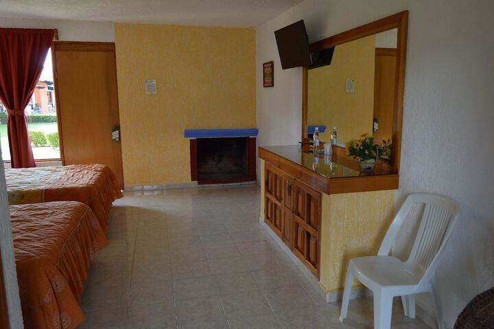 Room 17 of 43