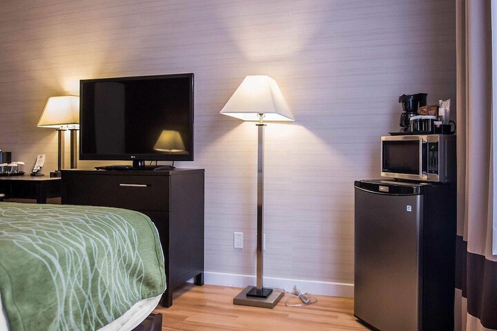 Room 13 of 35