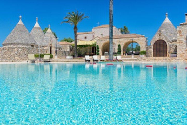 Pool 4 of 8