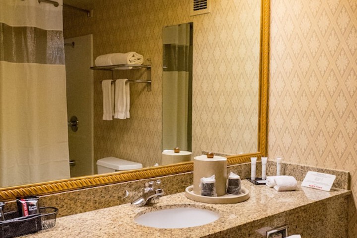 Bathroom sink