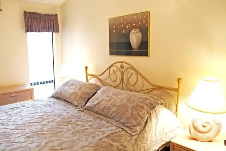 Room 3 of 13