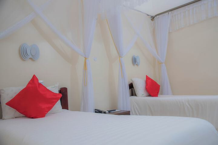 Room 4 of 23