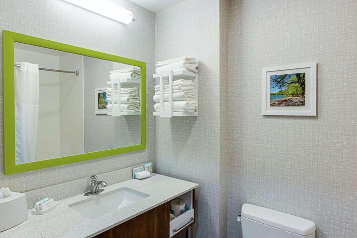 2 Queen Accessible Room with Roll in Shower (1 of 5)