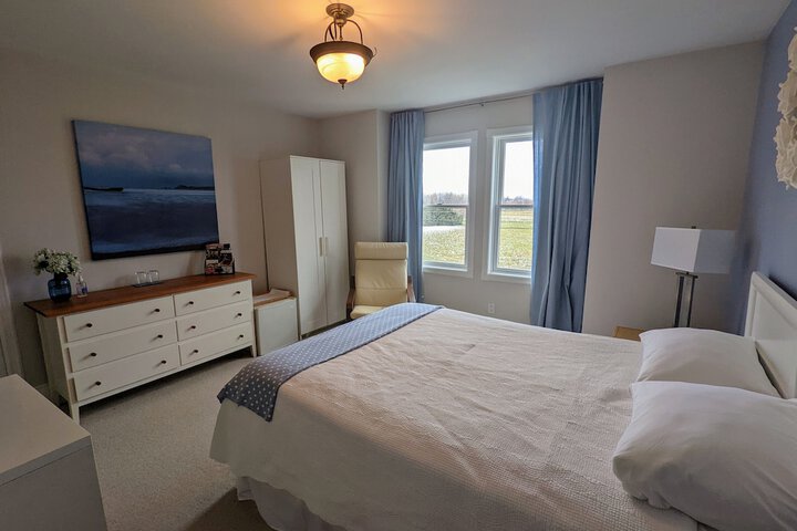 Room 6 of 24