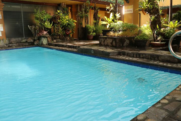Pool 32 of 55