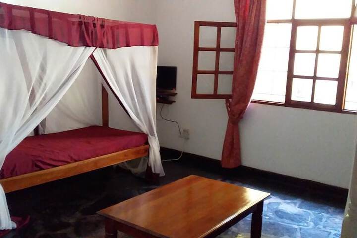 Room 6 of 22