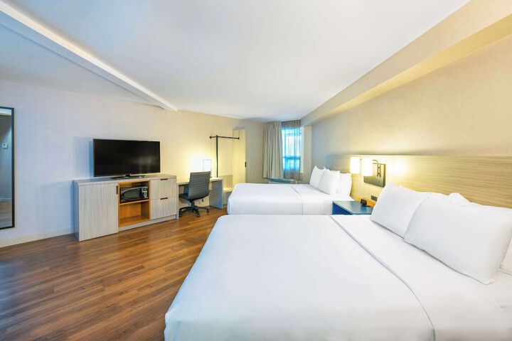 Room 41 of 90