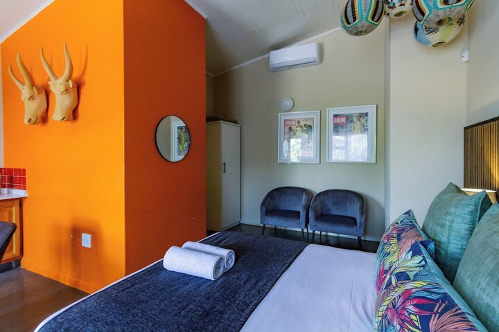 Room 10 of 42