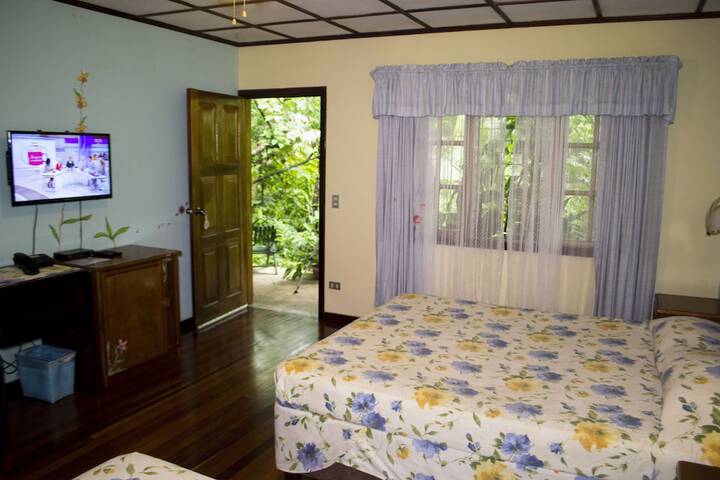 Room 9 of 56