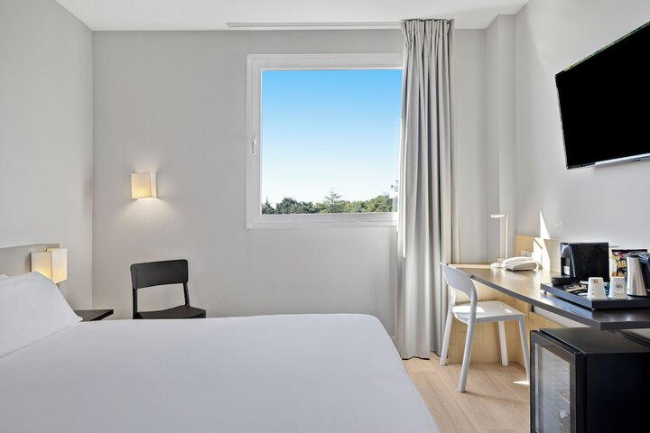 Room 21 of 39