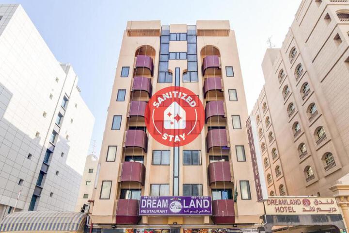 OYO 270 Dream Land Hotel