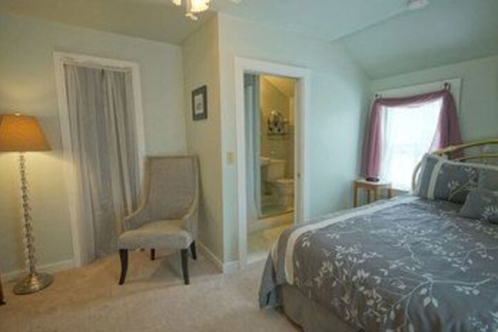 Room 28 of 39