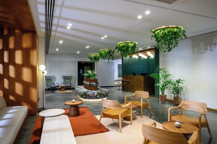 Guest Lobby