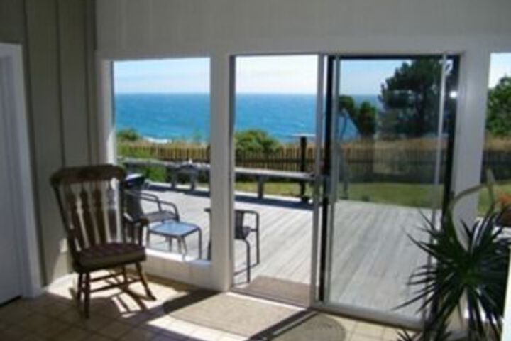 Sundeck 16 of 18