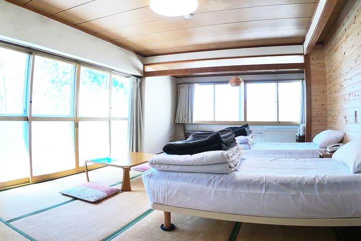 Room 29 of 107