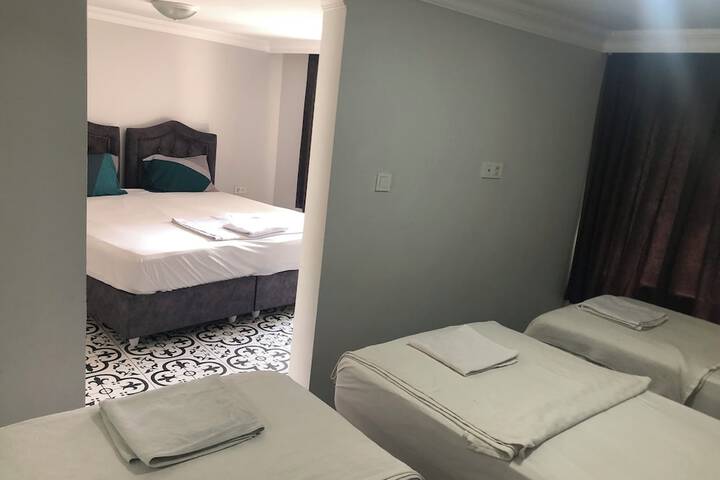 Room 77 of 137