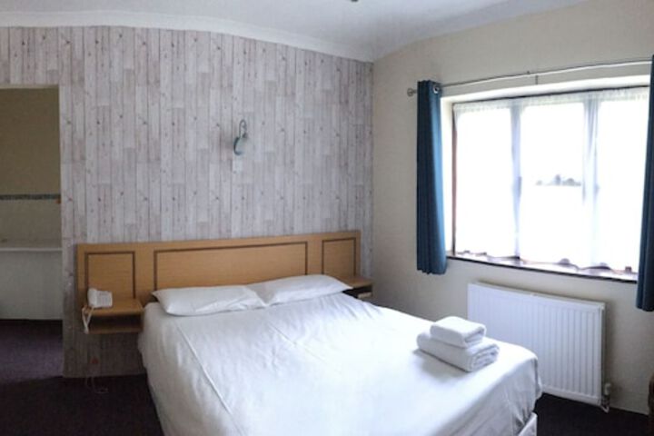 Room 5 of 35