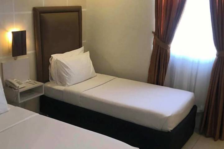Room 17 of 59