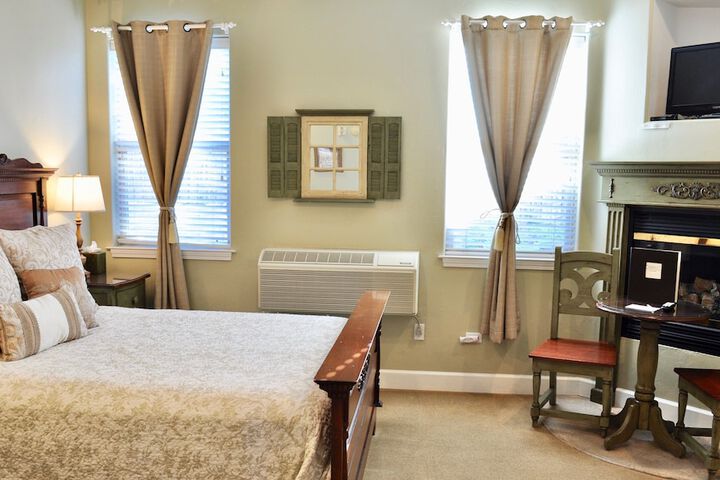 Room 3 of 41