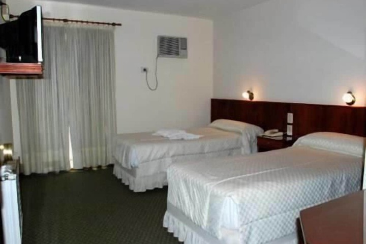 Room 4 of 29