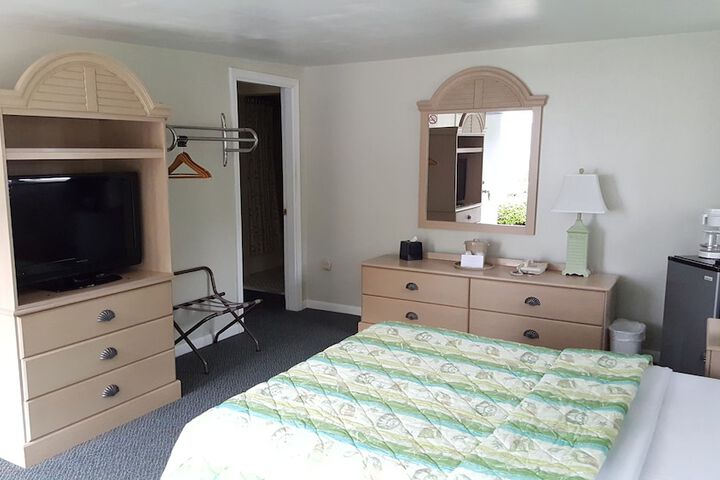 Room 7 of 40