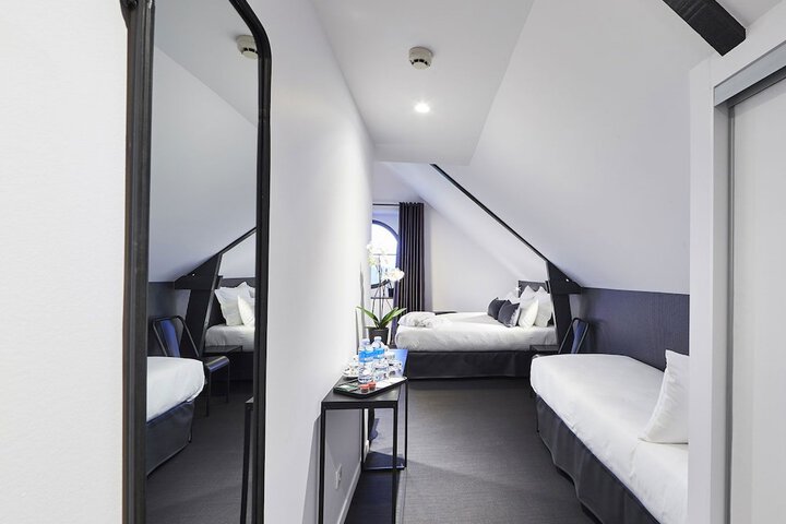 Room 22 of 52