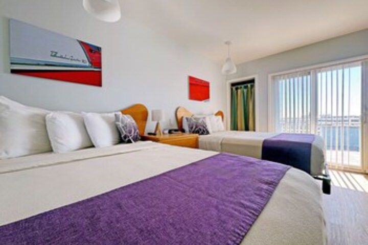 Room 73 of 258