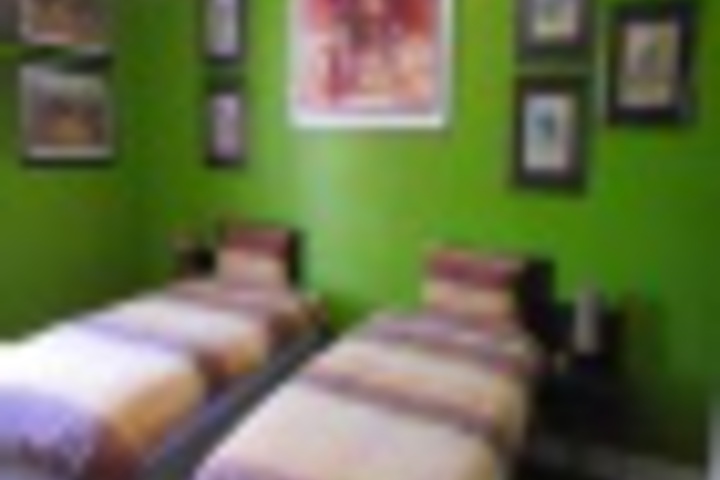 Room 195 of 204