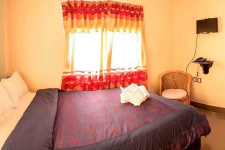 Room 11 of 22