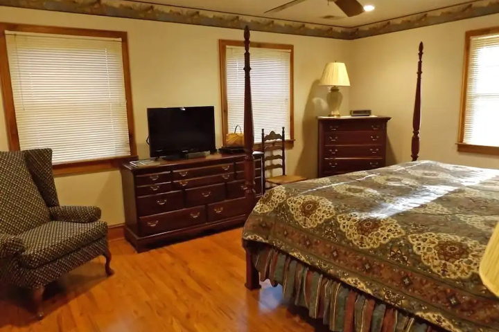 Room 4 of 21