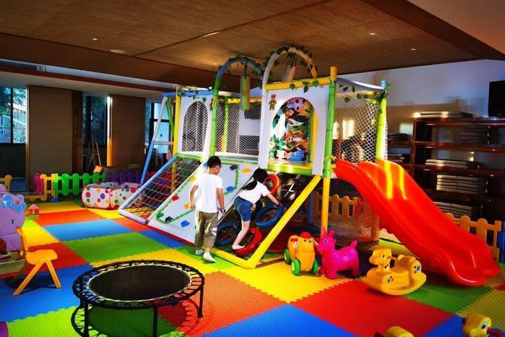Childrens Activities 192 of 259