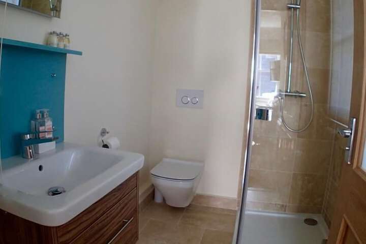 Room 52 of 103