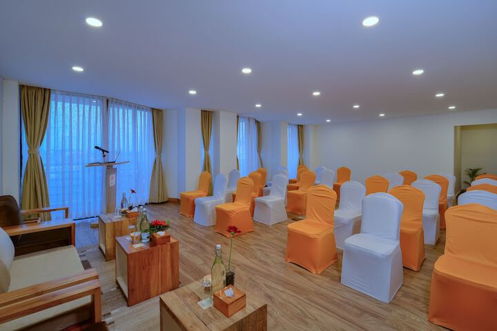 Business Center 53 of 60