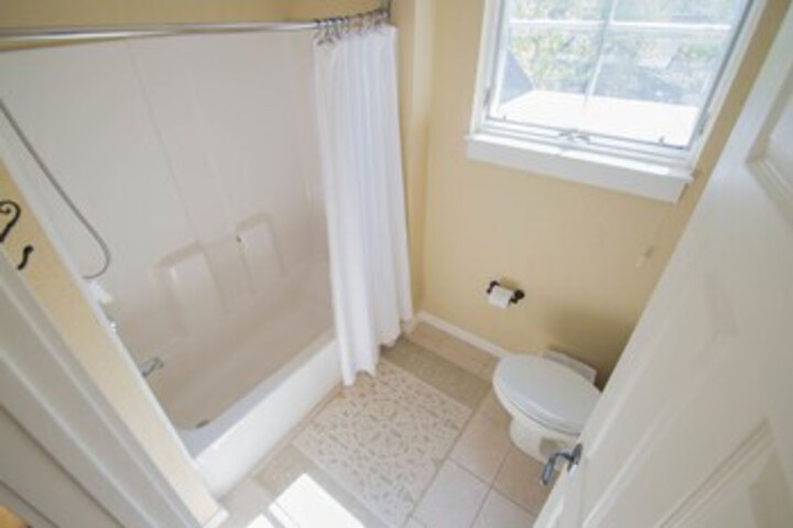Room 2 of 40