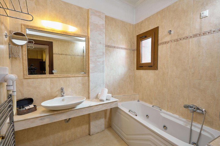 Bath Interior