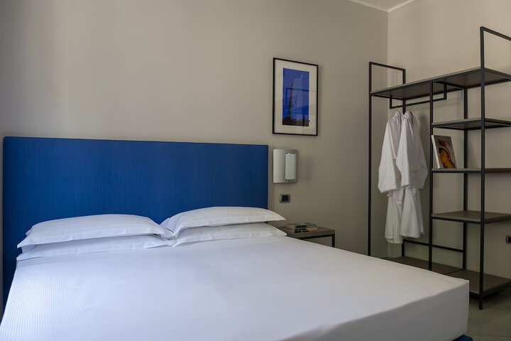 Room 17 of 57