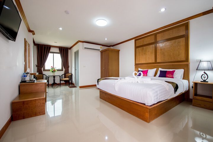 Room 3 of 49
