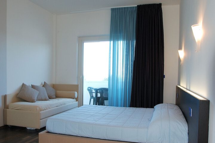 Room 15 of 75