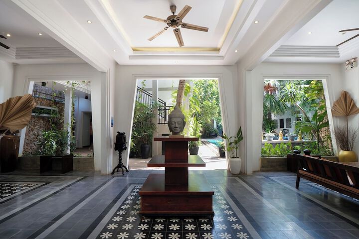 Hotel Interior 3 of 132